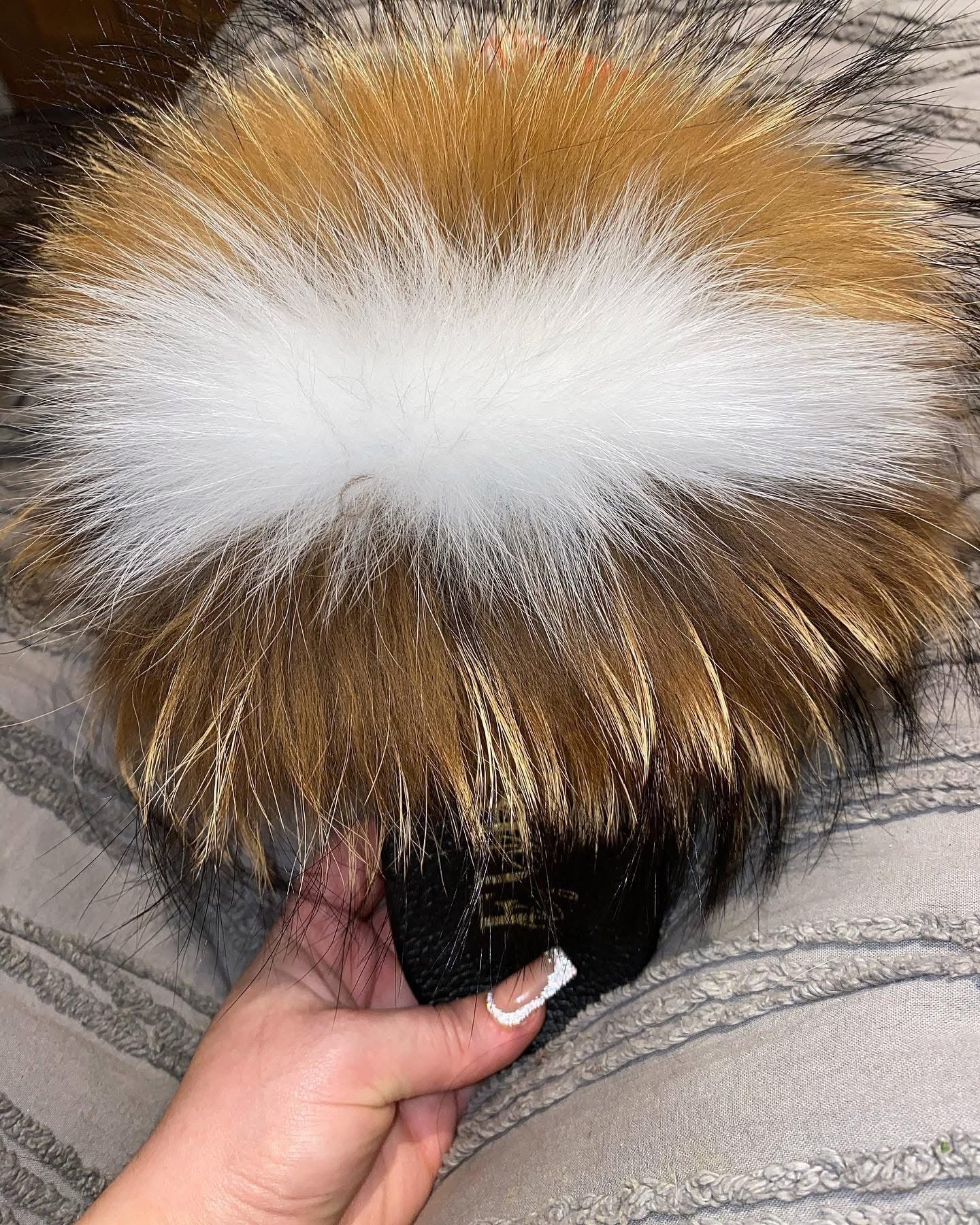 White&Raccoon|Fox&Raccoon Fur Sliders